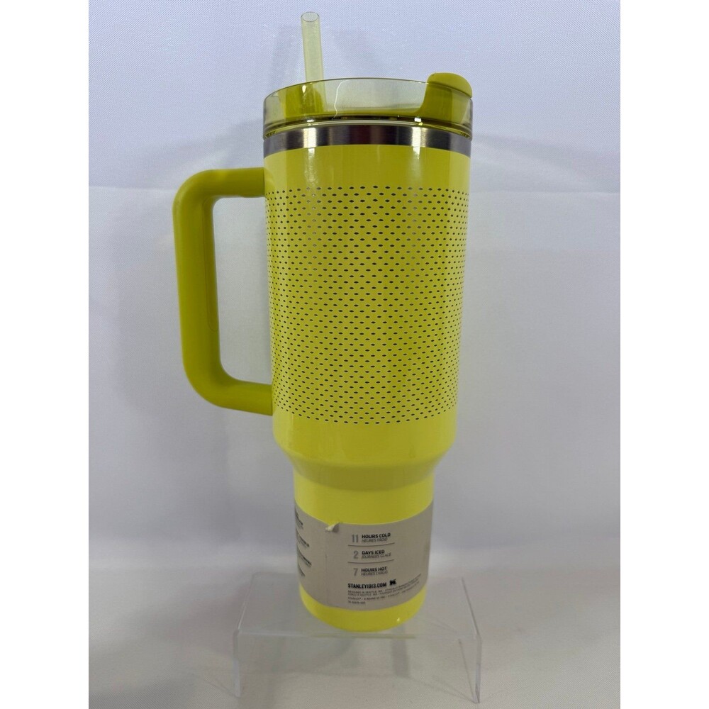 Stanley x Calia Exclusive Quencher H2.0 Tumbler 40oz “pale green” NEW - Picture 2 of 8